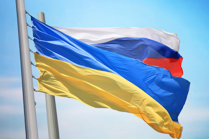 Украина расторгла дипотношения с Россией