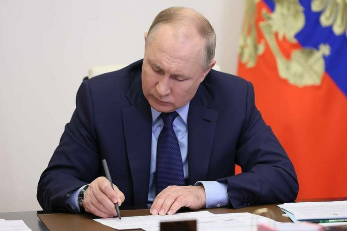 Путин подписал указы о признании независимости Запорожской и Херсонской областей
