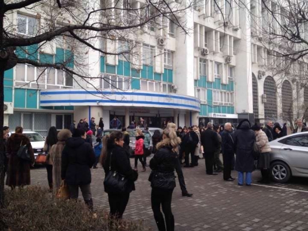 В Алматы «заминировали» акимат и здания телеканалов