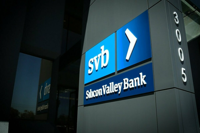 Silicon Valley Bank обанкротился в США