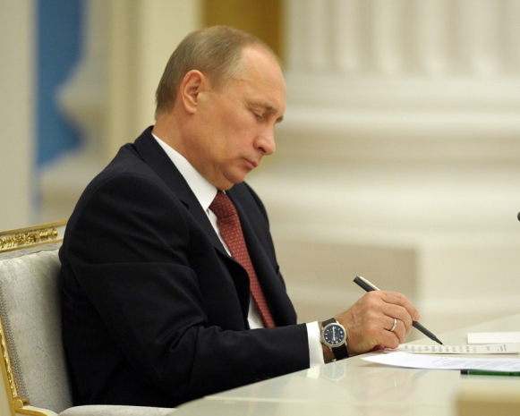 Путин подписал указ об ответных санкциях против Запада