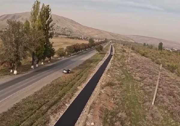 От села Байтик до парка «Ала-Арча» строят современную велодорожку