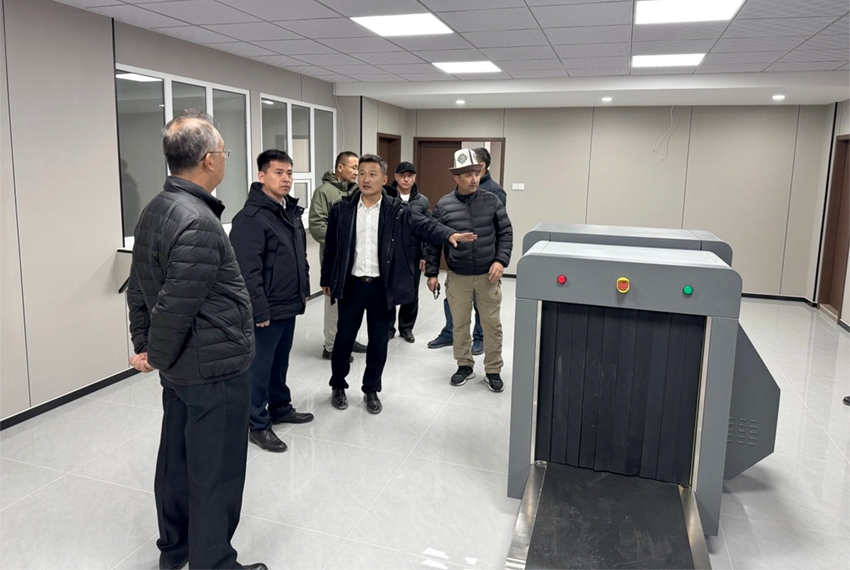 Обсуждены меры по увеличению пропускной способности кыргызско-китайской границы