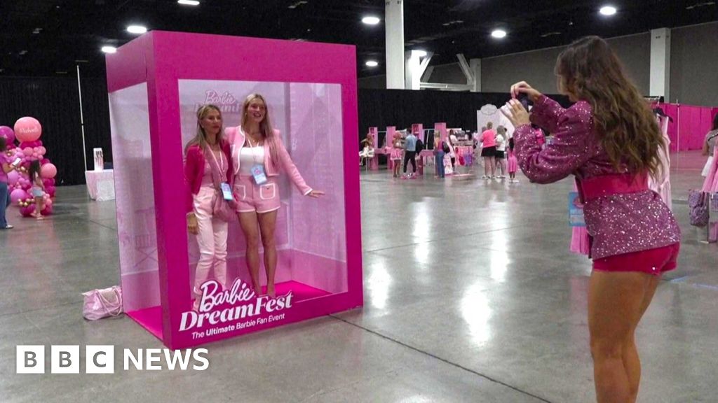 Barbie Dream Fest во Флориде вернет деньги после жалоб посетителей