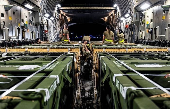 СМИ: США откладывают поставки оружия странам ЕС из-за операции в Иране