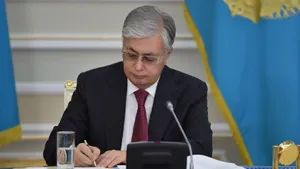 Президент наградил работников медицины