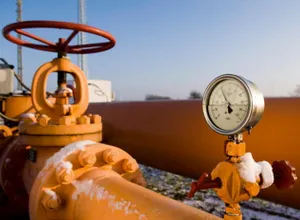 Украина начала платить за российский газ