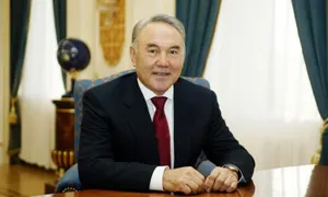 Назарбаев встретился с госслужащими