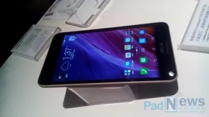 ASUS Fonepad 7: Семидюймовый планшетофон на базе Intel Moorefield