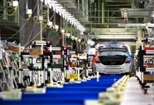 Toyota останавливает сборку в Японии