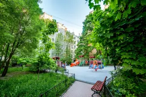 Причины застройки дворов объяснили в управлении урбанистики Алматы