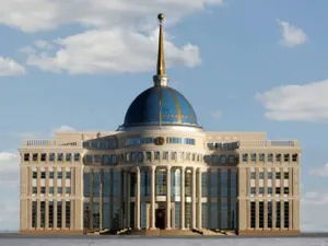 Нурсултан Назарбаев встретился с главой службы внешней разведки Казахстана