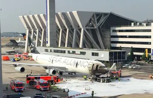 Cамолет Lufthansa загорелся в аэропорту Франкфурта