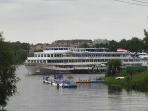 На канале имени Москвы столкнулись два теплохода