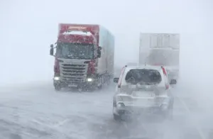 Ограничения движения транспорта введены на трассах в Восточно-Казахстанской области
