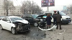 В ДТП в Алматы пострадала девушка