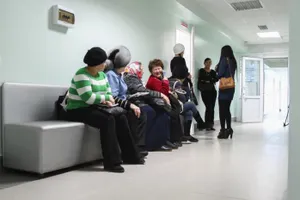 Казахстанцам дадут возможность получать бесплатную медпомощь независимо от статуса в ОСМС