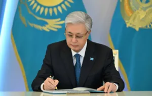 Токаев наградил известных ученых