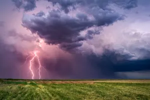Дожди с грозами сохранятся в южных областях Казахстана
