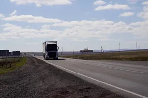 Движение транспорта на трассах открыли в ряде регионов Казахстана