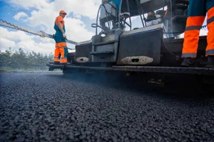 Чтобы весной асфальт не сошел вместе со снегом – Смаилов дал поручения по строительству дорог