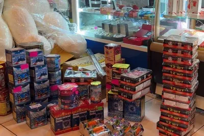 500 коробок пиротехники изъяли у предпринимателей из-за нарушений в Шымкенте