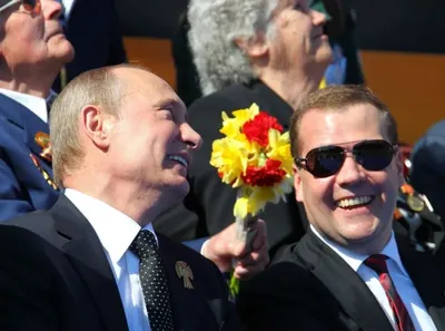 Победу Путин и Медведев будут праздновать в Крыму