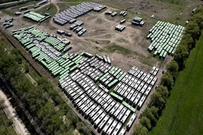 Списанные алматинские автобусы отогнали на стоянку в Алматинскую область